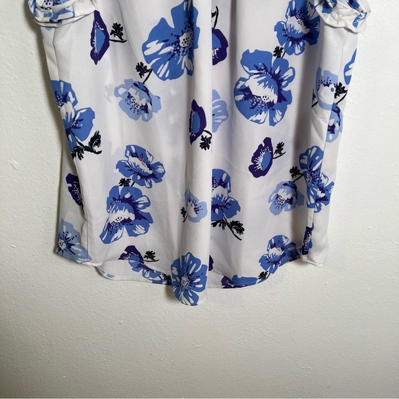 Loft Blouse White Blue Floral Smocked Neck Flutter Sleeve XSP - Picture 3 of 9